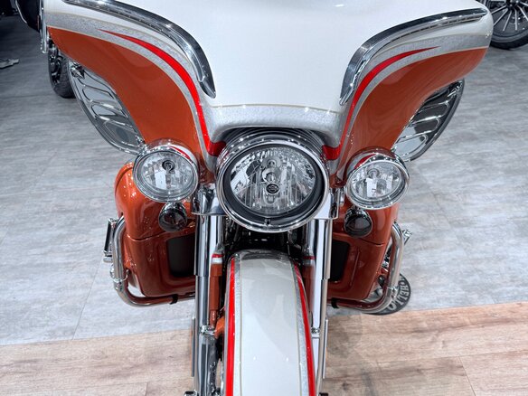 2009 Harley-Davidson CVO Street Glide, оранжевый, 1299000 рублей - вид 23