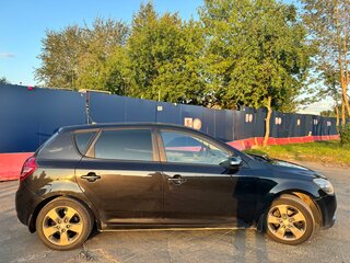 2010 Kia Ceed I Рестайлинг, чёрный, 450000 рублей, вид 2