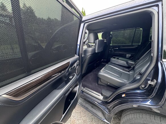 2017 Lexus LX 570 III Рестайлинг 2, синий, 6500000 рублей - вид 16