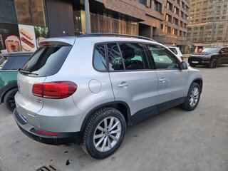2016 Volkswagen Tiguan Euro 6 I Рестайлинг, серебристый, 1450000 рублей, вид 4