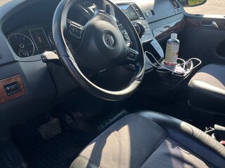 2010 Volkswagen Multivan T5 Рестайлинг, бежевый, 1700000 рублей, вид 5