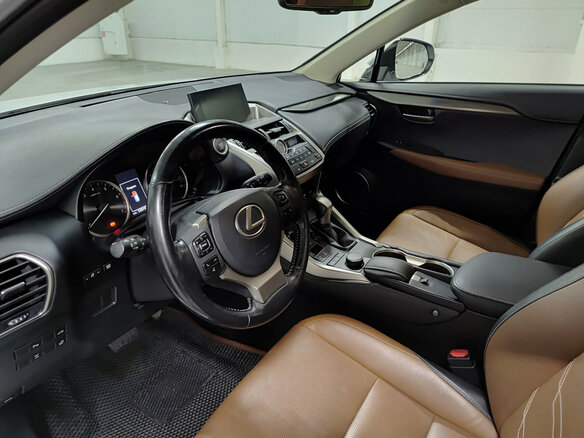 2017 Lexus NX 200t I, белый, 3160000 рублей - вид 15