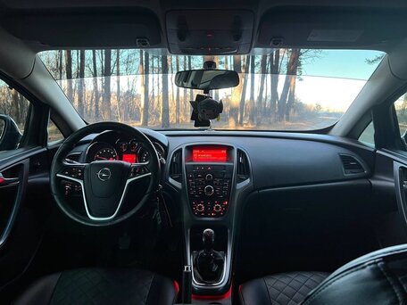 2012 Opel Astra GTC J Рестайлинг, чёрный, 810000 рублей, вид 4