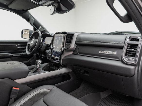 2024 Ram 1500 Crew Cab eTorque V, серый, 10990000 рублей - вид 30