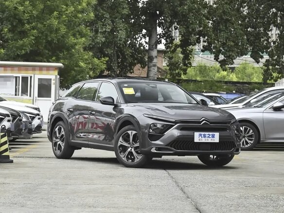 2026 Citroen C5 X, серый - вид 2