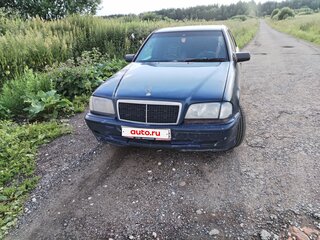1999 Mercedes-Benz C-Класс 180 I (W202) Рестайлинг, чёрный, 230000 рублей, вид 2