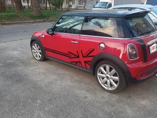 2008 Mini Hatch Cooper S II (R56), красный, 730000 рублей, вид 4