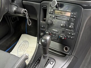 2004 Volvo S80 I Рестайлинг, серебристый, 520000 рублей, вид 5