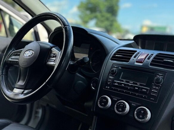 2014 Subaru XV I, белый, 1350000 рублей - вид 16