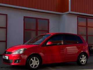 2007 Ford Fiesta Mk5, красный, 570000 рублей, вид 4