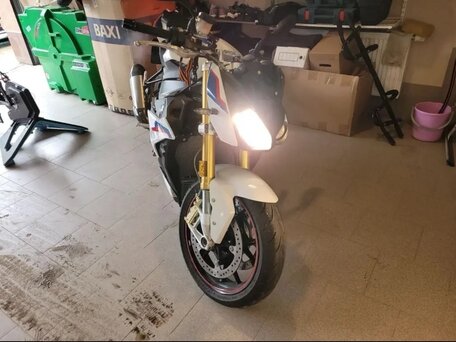 2017 BMW S 1000 R, белый, 1200000 рублей, вид 2