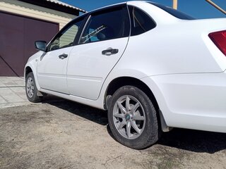 2024 Lada (ВАЗ) Granta I Рестайлинг, белый, 670000 рублей, вид 5