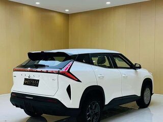 2026 Geely Boyue II Рестайлинг, белый, 2820000 рублей, вид 3
