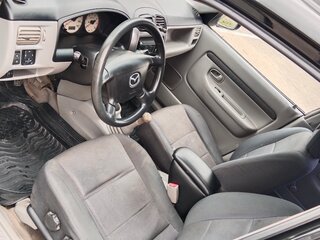 2001 Mazda Demio I (DW), чёрный, 239000 рублей, вид 4