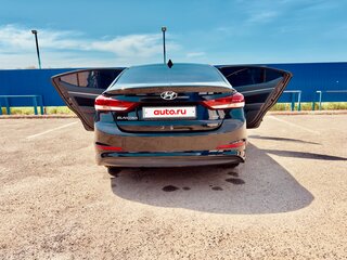 2017 Hyundai Elantra VI (AD), чёрный, 1600000 рублей, вид 3