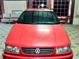 1993 Volkswagen Passat B4, красный, 280000 рублей, вид 4
