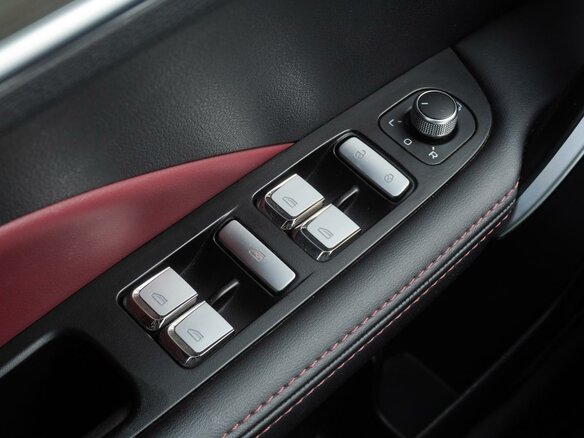 2021 Geely Coolray I, серый, 1855000 рублей - вид 28