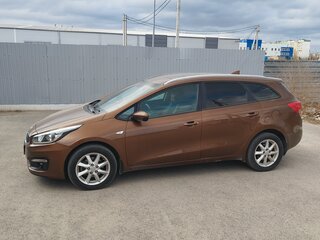 2017 Kia Ceed II Рестайлинг, коричневый, 1100000 рублей, вид 4