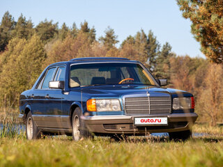 1984 Mercedes-Benz S-Класс 300 II (W126), синий, 800000 рублей, вид 4