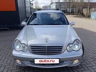 2005 Mercedes-Benz C-Класс 220 II (W203) Рестайлинг, серебристый, 580000 рублей, вид 2