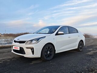2019 Kia Rio IV, белый, 1260000 рублей, вид 4