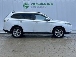 2012 Mitsubishi Outlander III, белый, 1150000 рублей, вид 4