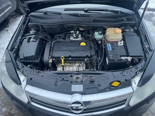 2008 Opel Astra H Рестайлинг, чёрный, 540000 рублей, вид 3