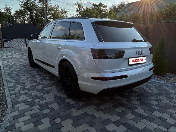 2017 Audi Q7 II (4M), белый, 4570000 рублей - вид 8
