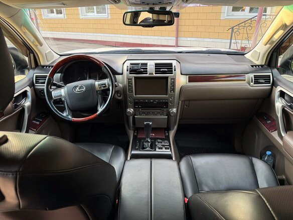 2011 Lexus GX 460 II, белый, 2850000 рублей - вид 10