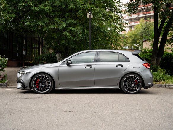 2020 Mercedes-Benz A-Класс AMG 45 AMG S II (W177), серый - вид 3