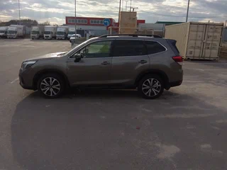 2020 Subaru Forester V, коричневый, 2350000 рублей, вид 4