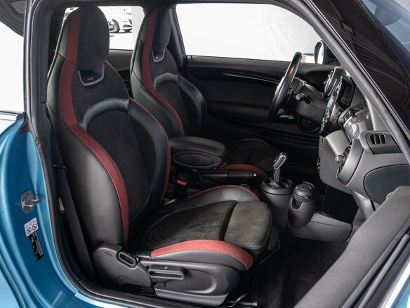 2019 Mini Hatch JCW III (F55/F56) Рестайлинг, голубой, 2755000 рублей - вид 7
