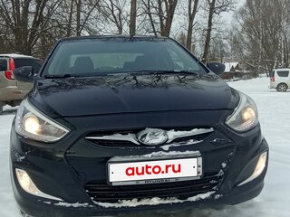 2013 Hyundai Solaris I, чёрный, 720000 рублей, вид 1