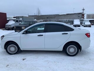 2017 Lada (ВАЗ) Vesta I, белый, 800000 рублей, вид 4
