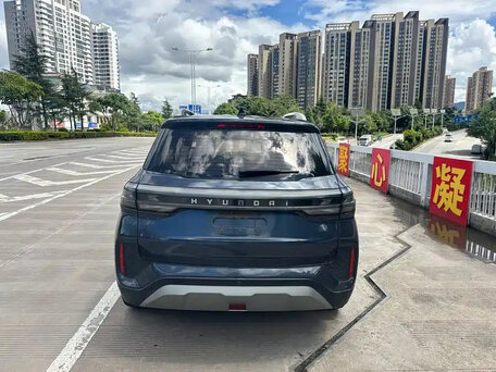 2022 Hyundai ix35 II Рестайлинг, синий, 1380000 рублей, вид 3