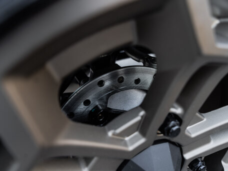 2026 BRP Can-Am Outlander X MR 1000R, серебристый, 2225000 рублей, вид 4