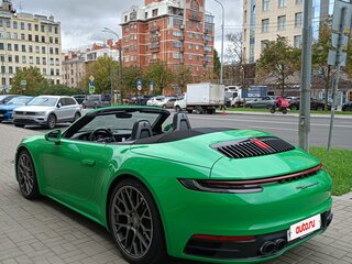 2021 Porsche 911 Carrera 4S VIII (992), зелёный, 16300000 рублей, вид 3