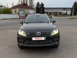 2017 Volkswagen Touareg II Рестайлинг, чёрный, 3500000 рублей, вид 1