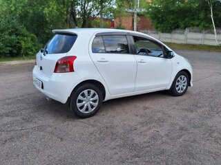 2007 Toyota Vitz II (XP90), белый, 570000 рублей, вид 5