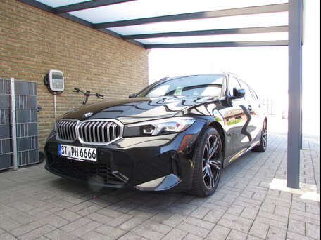 2026 BMW 3 серии 318i VII (G2x) Рестайлинг 2, чёрный, 4016959 рублей, вид 1