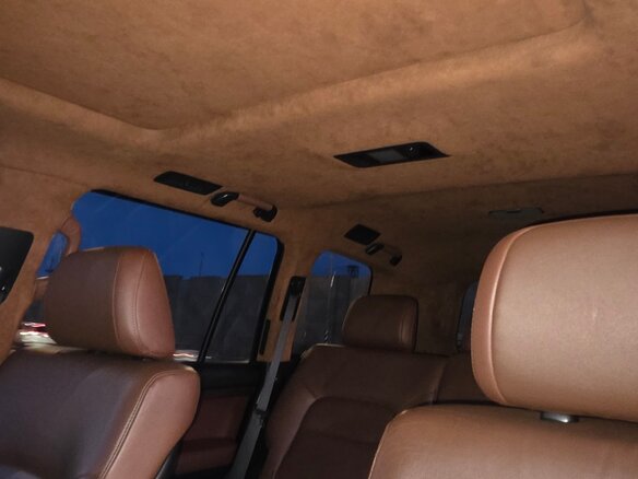 2016 Toyota Land Cruiser 200 Series Рестайлинг 2, белый, 5700000 рублей - вид 14