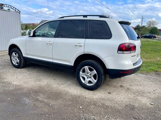 2008 Volkswagen Touareg I Рестайлинг, белый, 1250000 рублей, вид 5