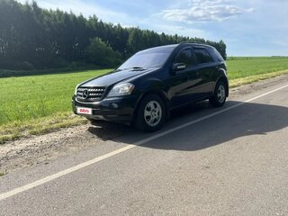 2005 Mercedes-Benz M-Класс 350 II (W164), чёрный, 1050000 рублей, вид 1