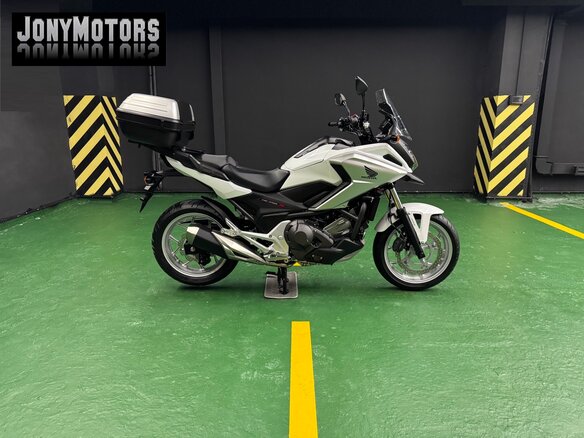 2017 Honda NC 750X, белый, 875000 рублей