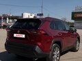 2020 Toyota RAV4 V (XA50), красный, 2925000 рублей - вид 5