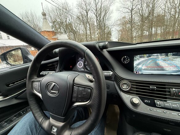 2018 Lexus LS 500 V, серый, 4900000 рублей - вид 17