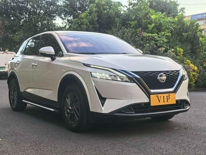 Открыть фотографии: Nissan Qashqai III