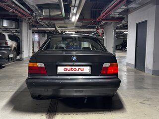 1991 BMW 3 серии 316i III (E36), чёрный, 375000 рублей, вид 4