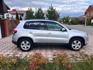 2010 Volkswagen Tiguan I, серебристый, 870000 рублей, вид 2