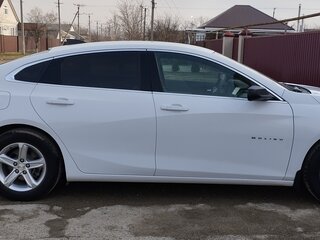 2019 Chevrolet Malibu IX Рестайлинг, белый, 1550000 рублей, вид 4